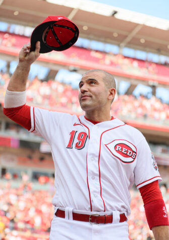 CINCINNATI, OHIO - SEPTEMBER 24: Joey Votto #19 of the Cincinnati Reds against the Pittsburgh Pirates at Great American Ball Park on September 24, 2023 in Cincinnati, Ohio. (Photo by Andy Lyons/Getty Images)